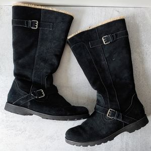 UGG Danton Boots
Black Suede Shearling Lining